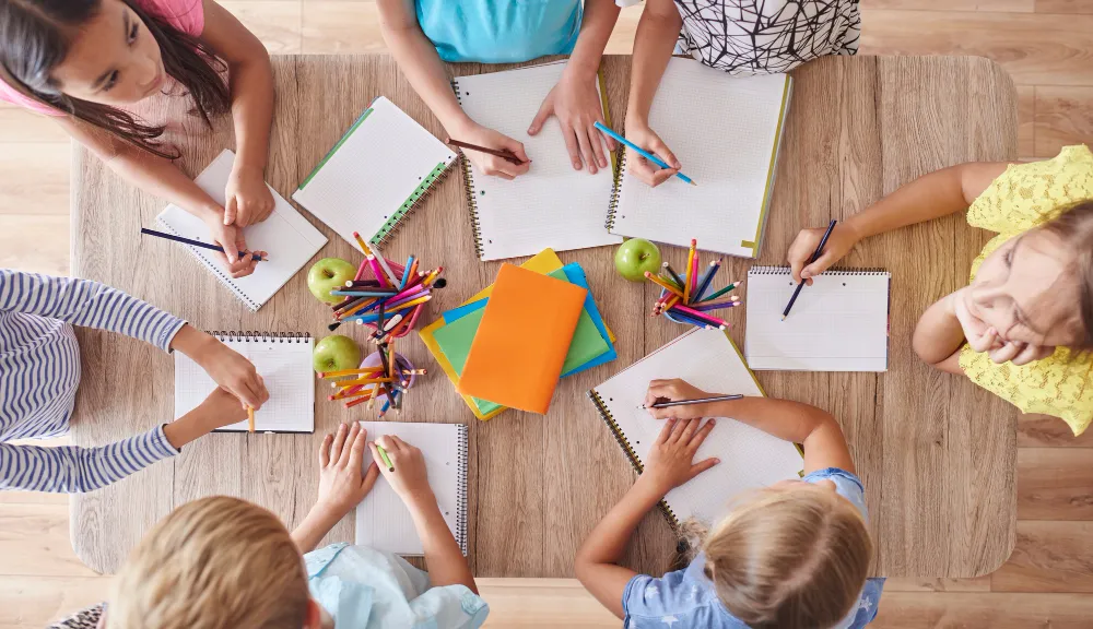 Guardería infantil en Madrid con educadoras